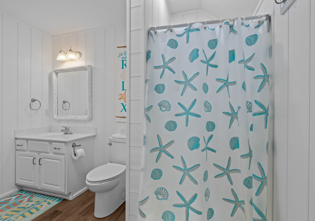 Top Floor Hallway Bathroom