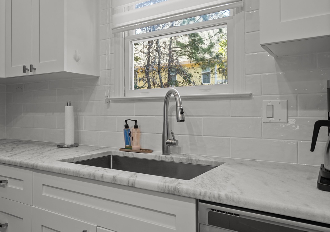 4 Kitchen