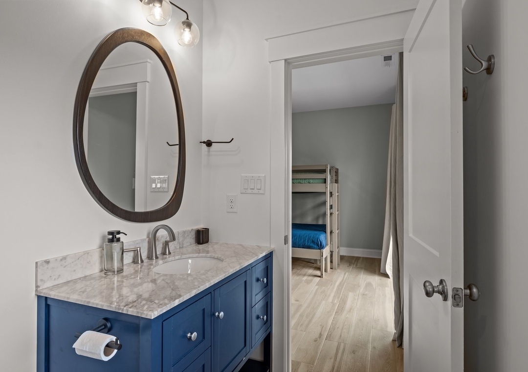 2nd Floor Bunk Room Ensuite
