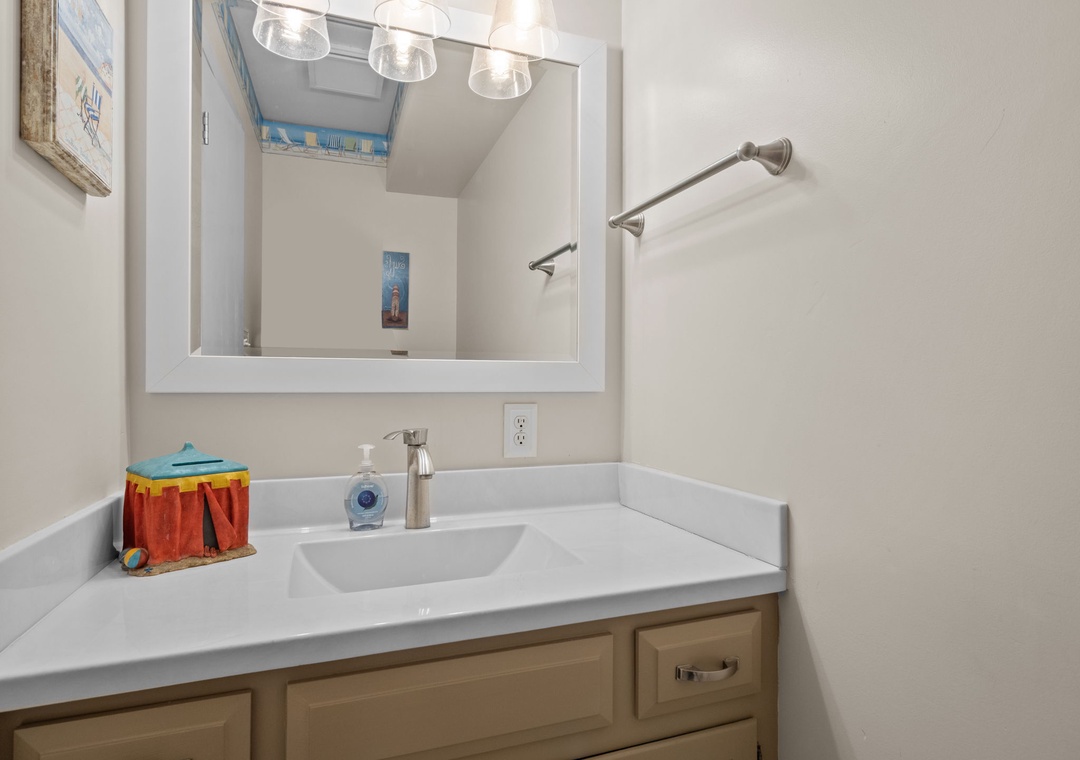 1/2 Bath off the kitchen