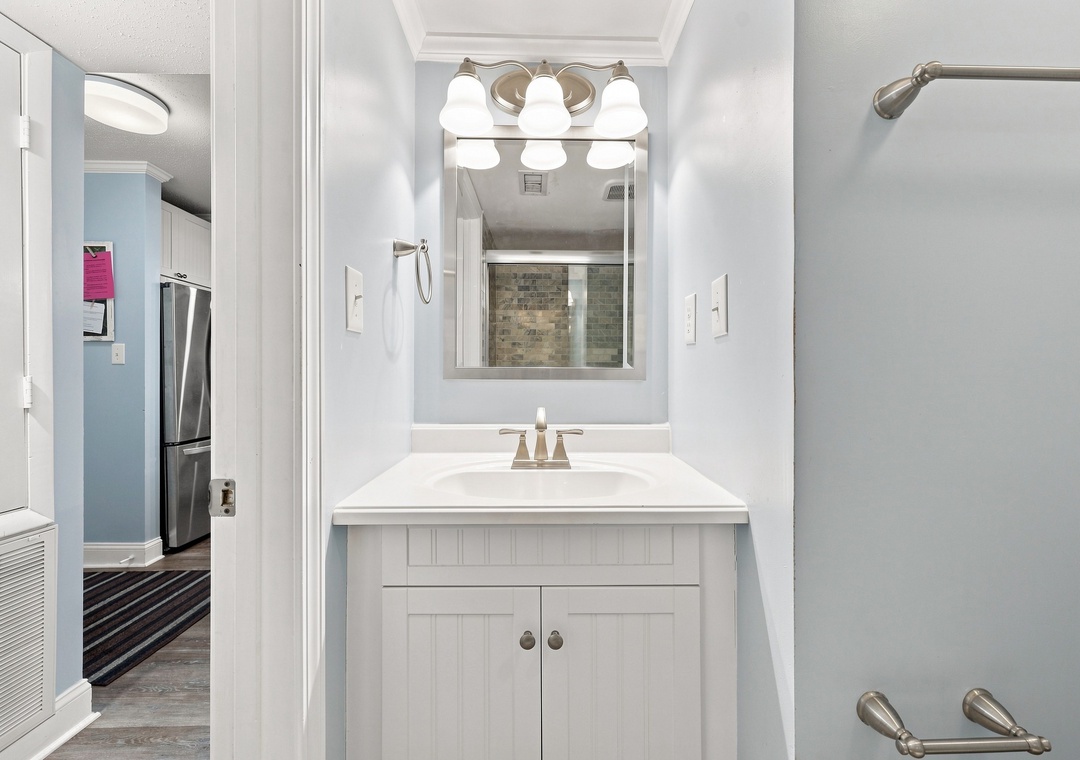 Summer Winds B-233 | Bathroom Vanity