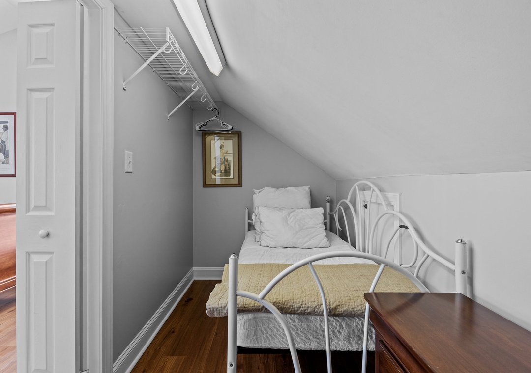 Kids Nook in Top Floor bedroom