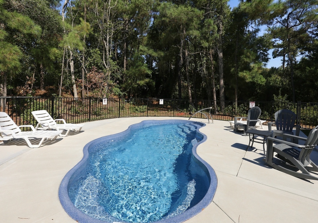 SpinAway | Private Pool