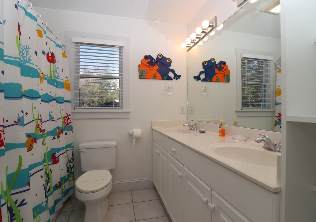 Full Bathroom