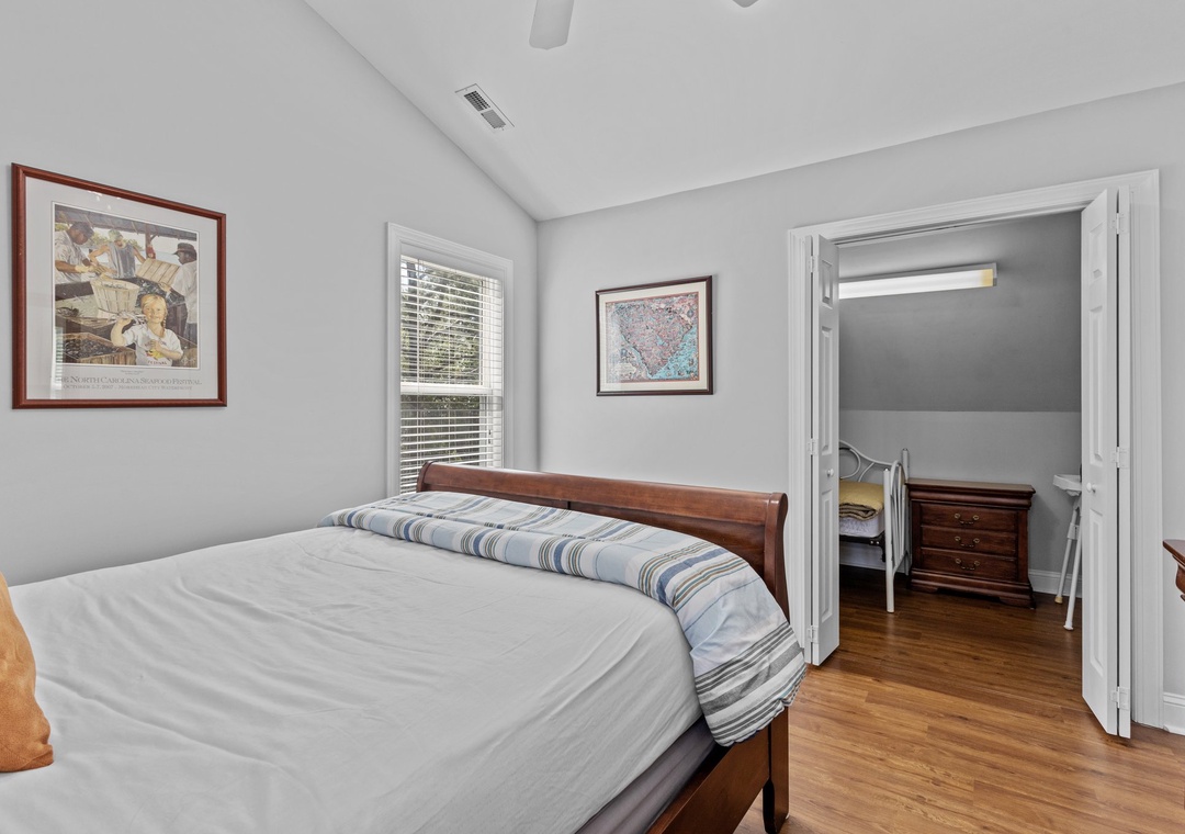 Top Floor Queen Room