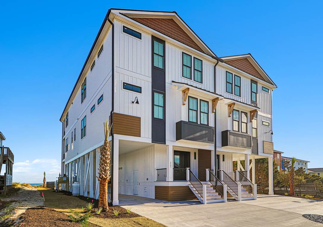 Sea Spray East | Side Exterior