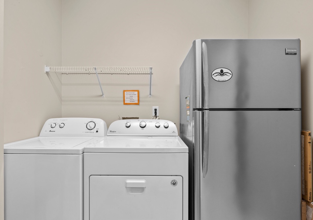 Laundry and 2nd Fridge!