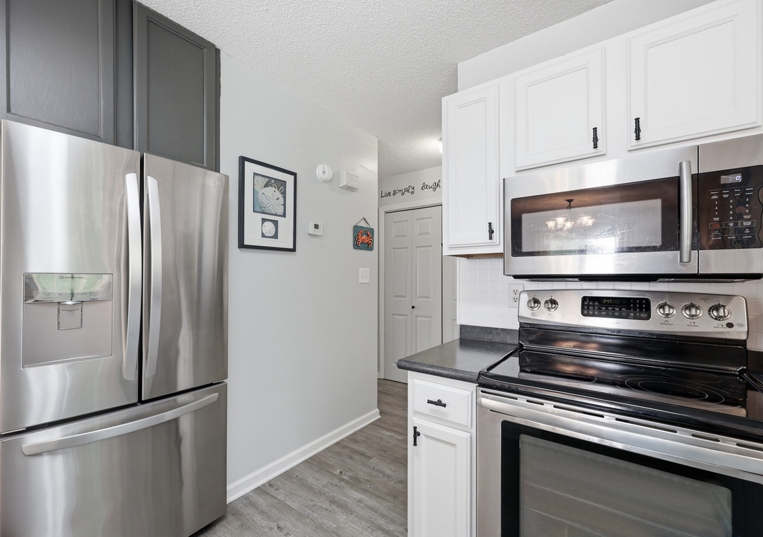 Ospreys Nest | Second Floor Kitchen