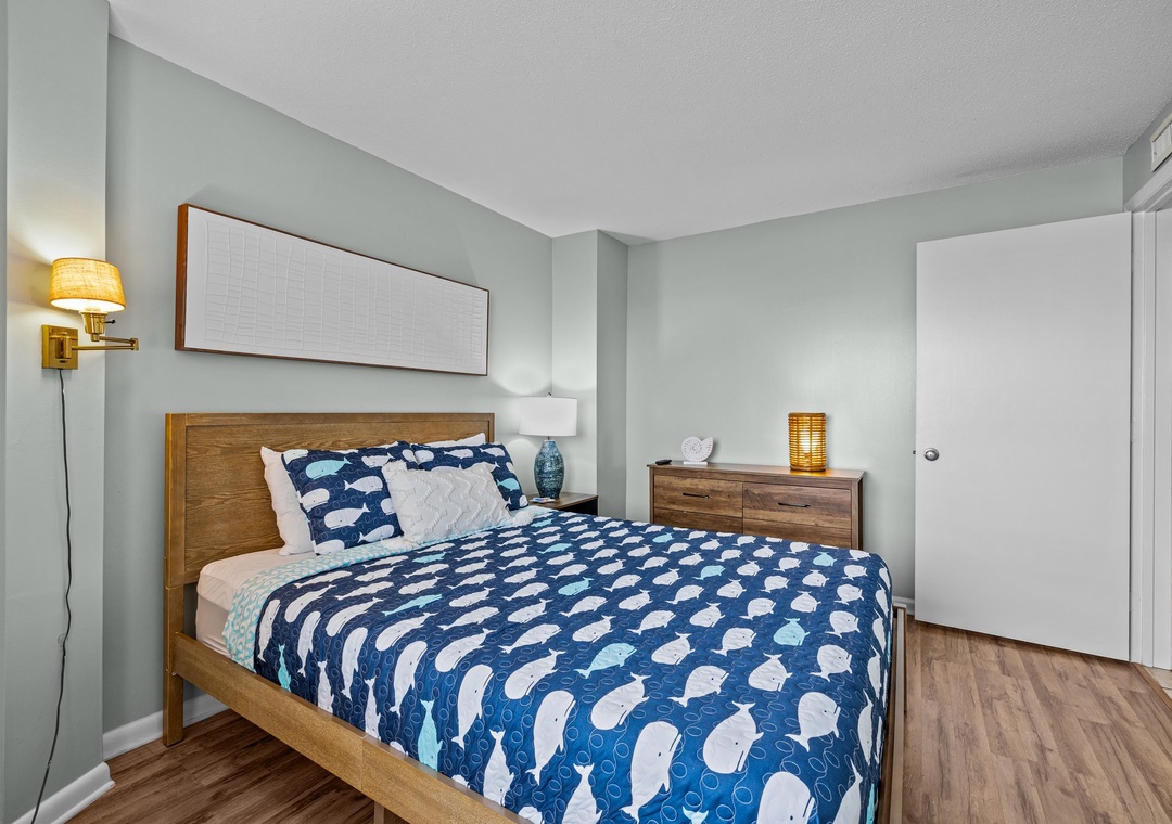 Sound/Waterview Queen Bedroom
