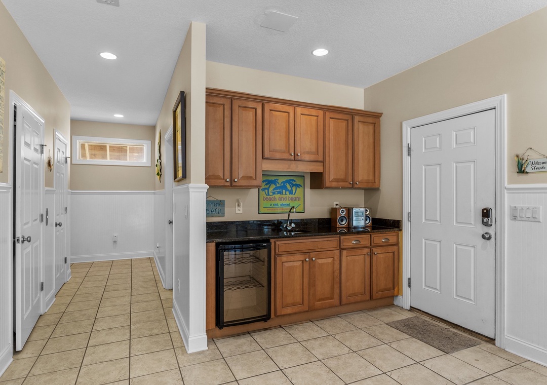 Ground Floor Rec Room Bar/ Mini Fridge