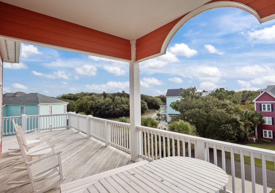 Top Floor Deck!