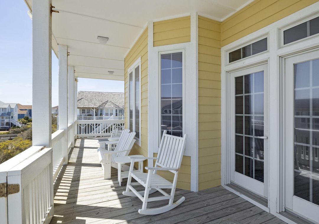 2nd Floor Balcony