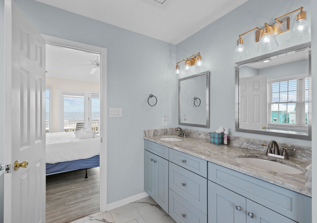 Primary King Suite Bathroom