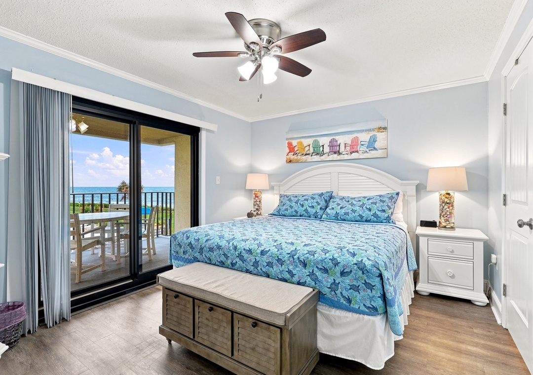 Summer Winds B-233 | King Bedroom and Ocean View