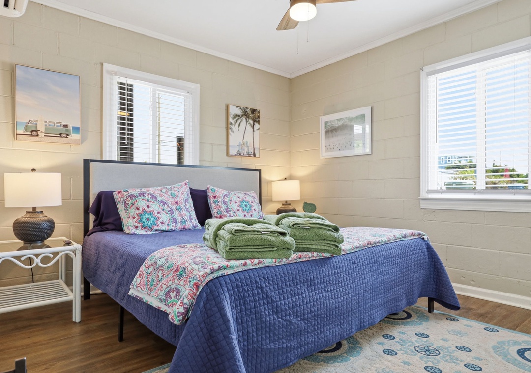 Settle into your coastal retreat with soft linens, soothing beach-themed décor, and plenty of natural light streaming through plantation shutters. Fresh towels await your arrival.