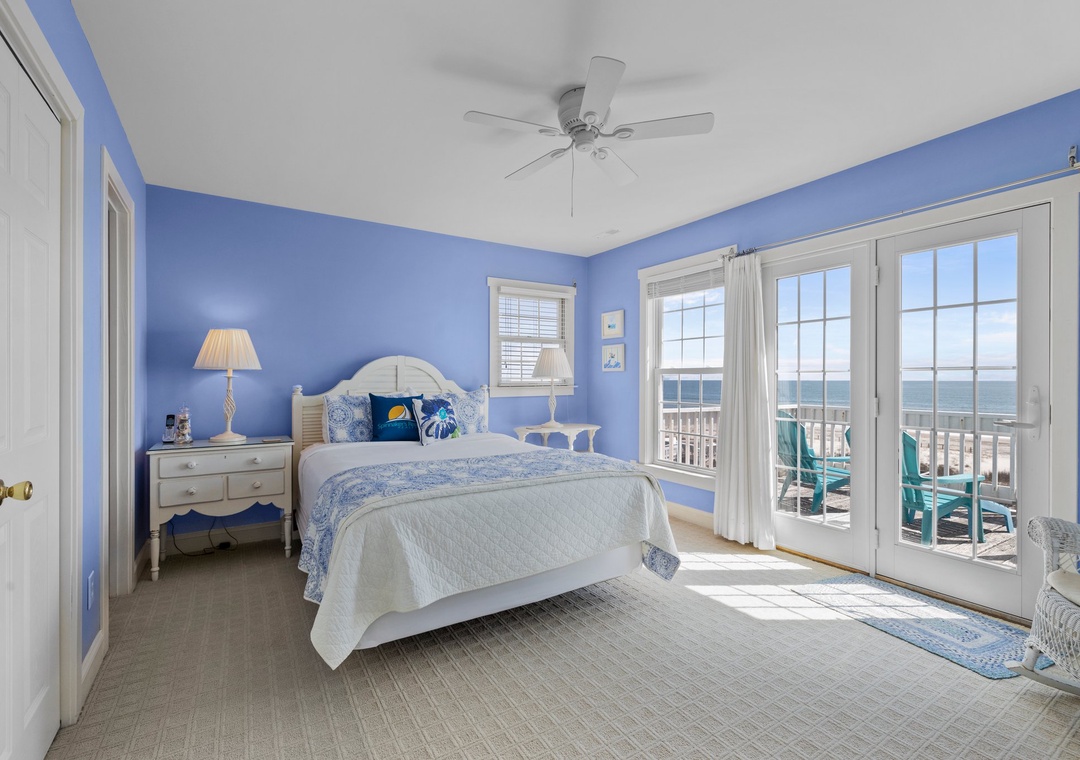 Top Floor Queen Room