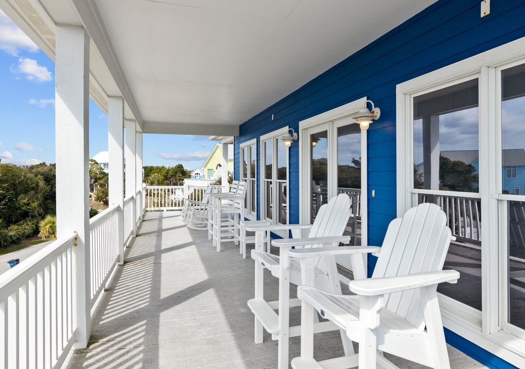 2 Middle Balcony