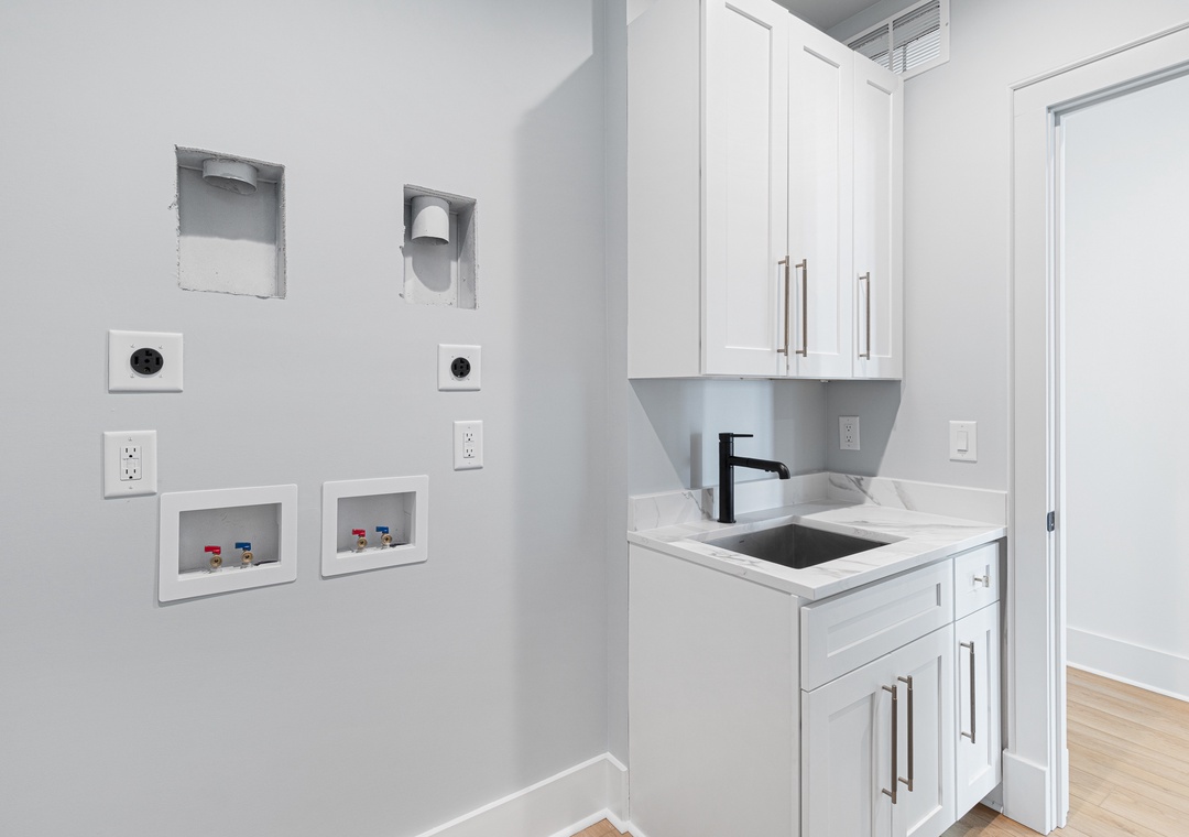 Sea Spray East | Laundry Area