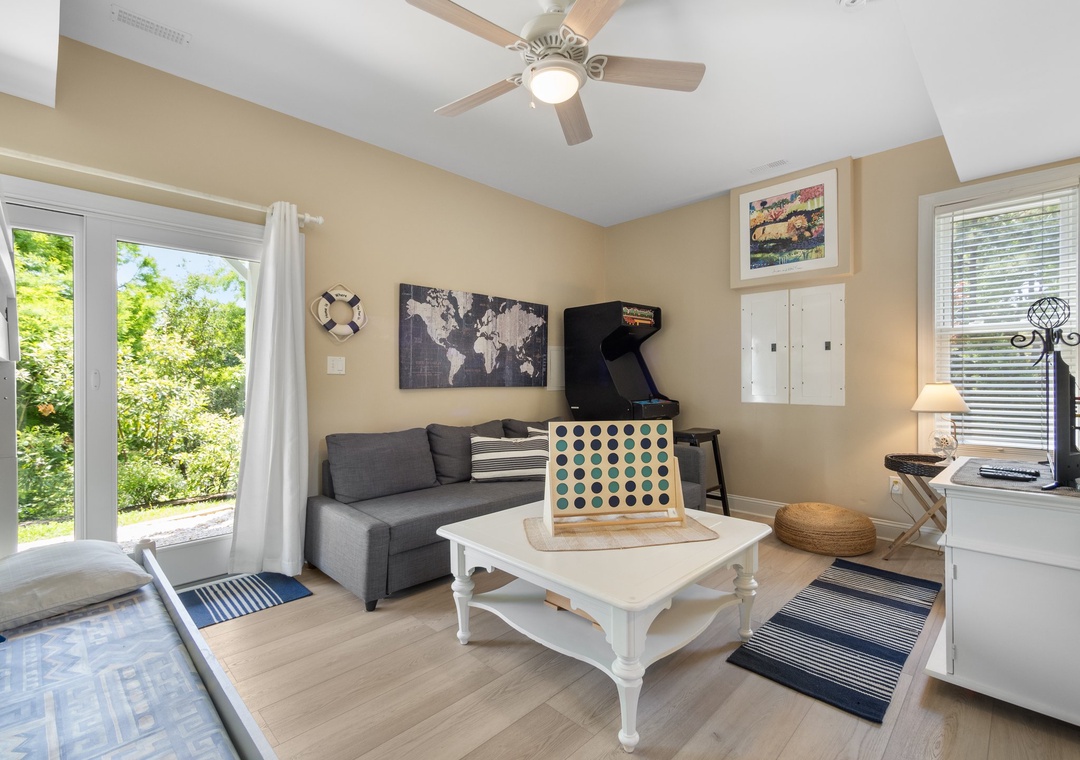 2 Bunk/Rec Room