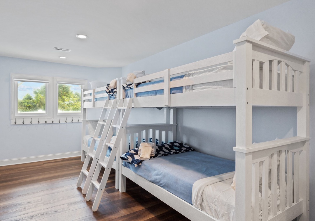 Bunkroom 3
