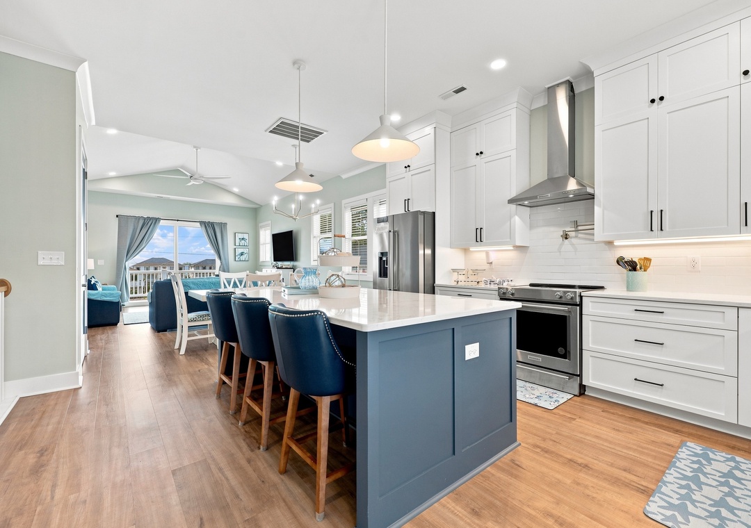 Emerality | Top Level Kitchen