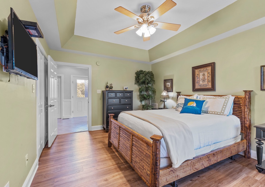 2 Queen Bedroom