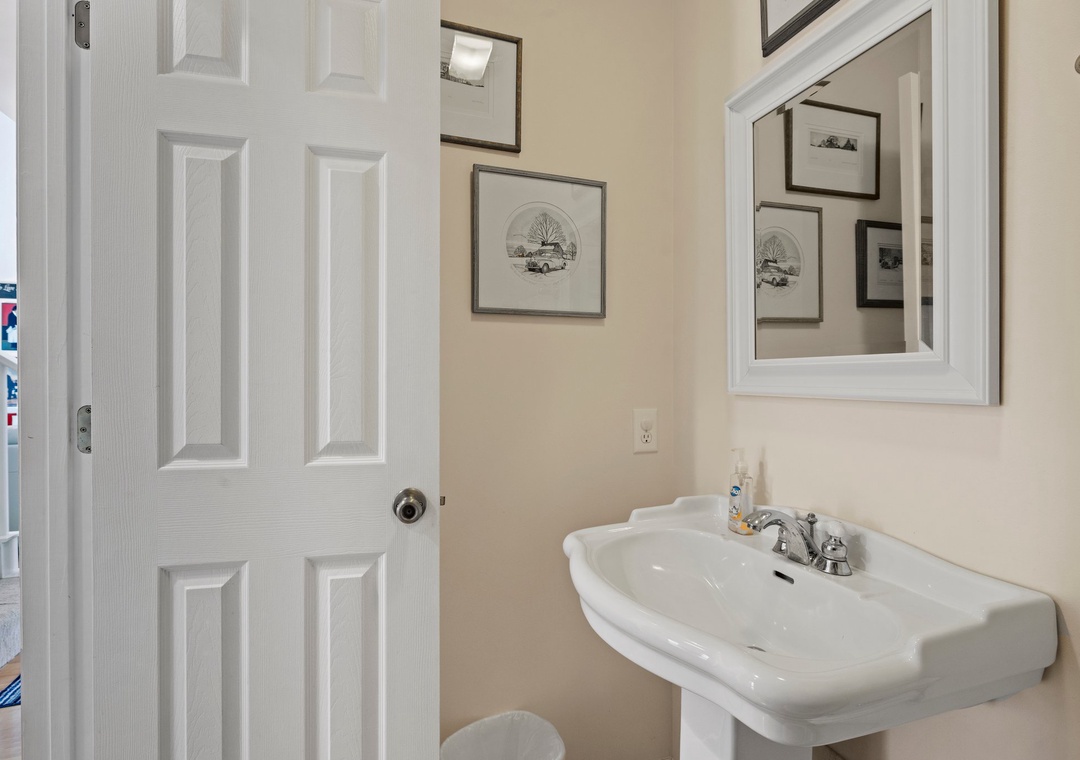 1/2 Bath