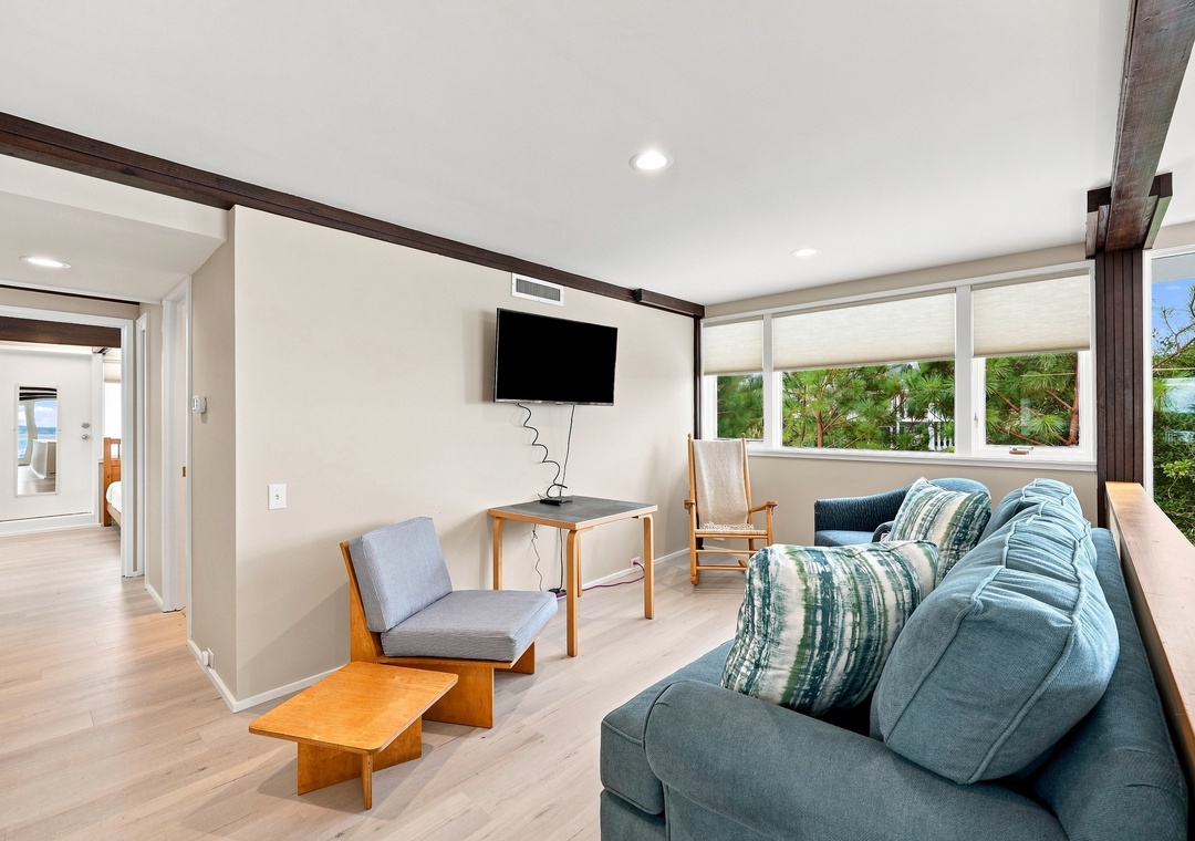 Bogue House | Upper-Level Living Area
