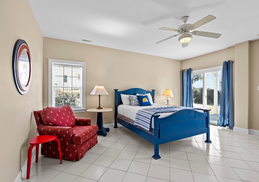 Ground floor queen bedroom