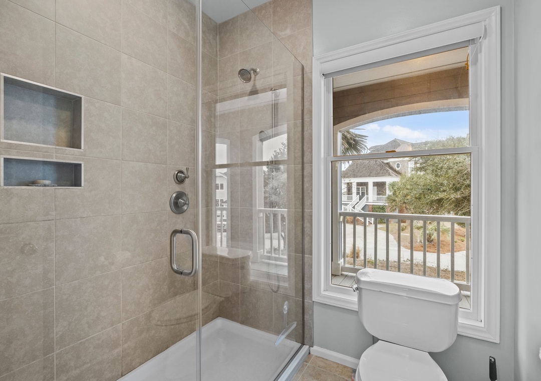 Master Bedroom Bathroom