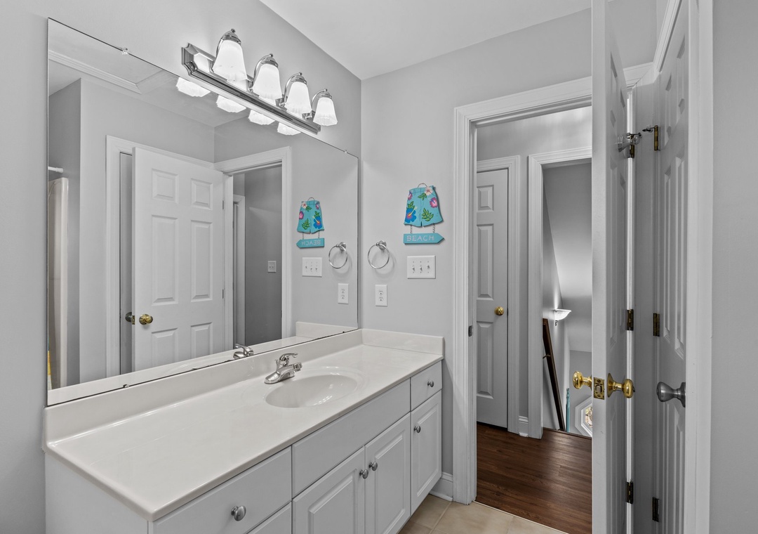 Top Floor Hallway Bathroom