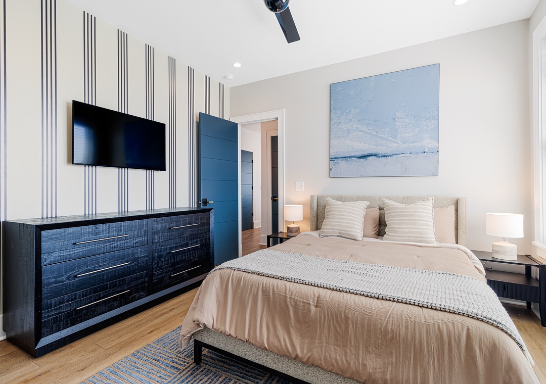 Sea Spray West | Queen Bedroom
