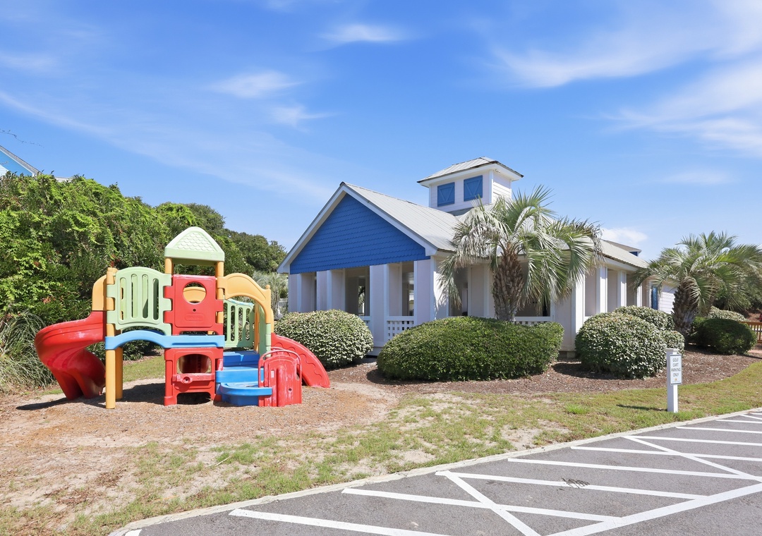 Spinnaker's Reach Clubhouse