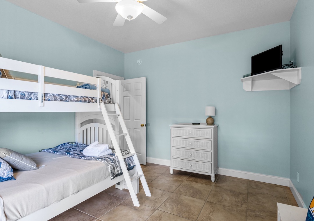 Ground Floor Bunk Room 2
