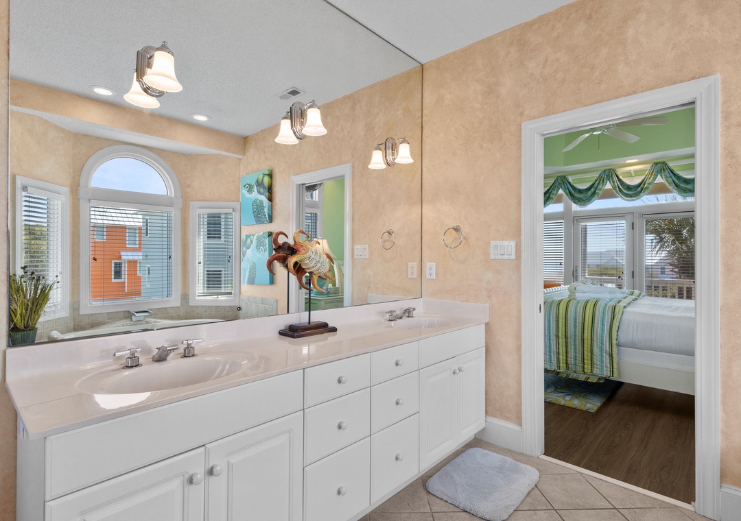 Primary King Suite Bathroom