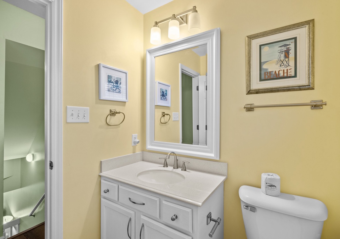 3rd Level Hall Bath