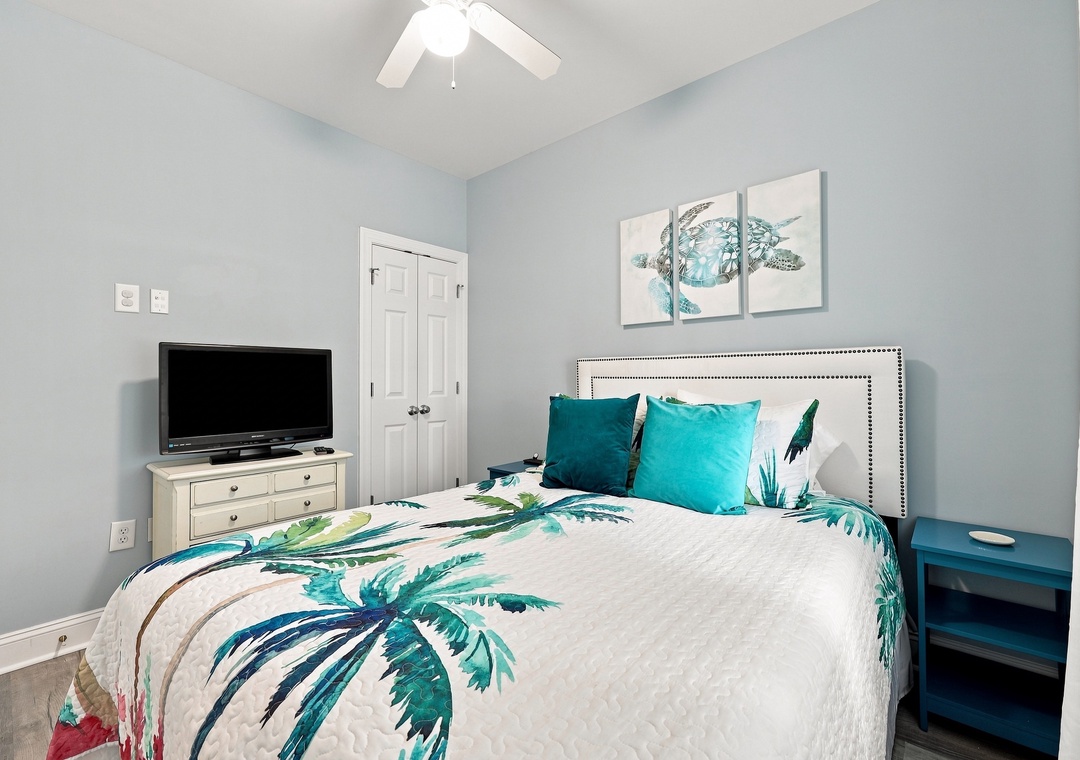 Ocean Club Oasis | Guest Bedroom