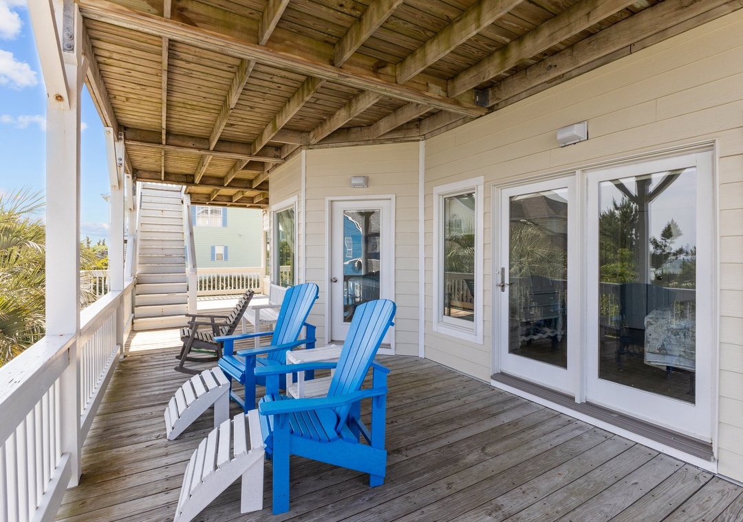 Mid-Floor Deck