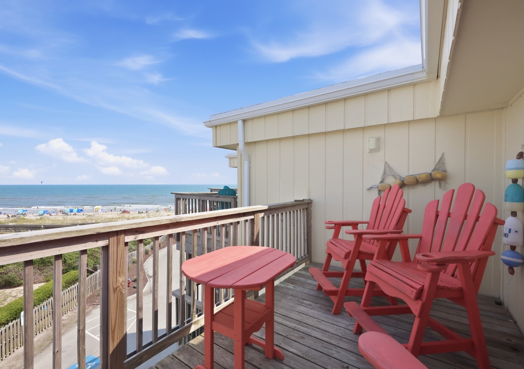 Char’s Cozy Condo | Furnished Balcony