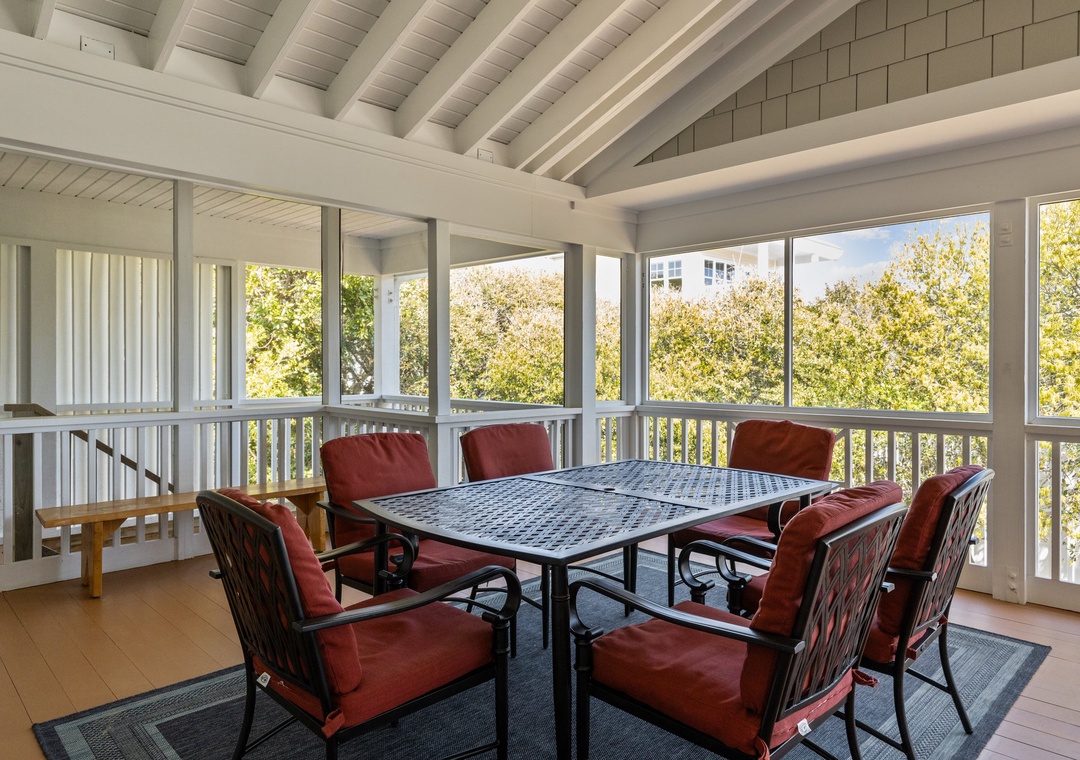 Screened in Porch with Ocean Views!