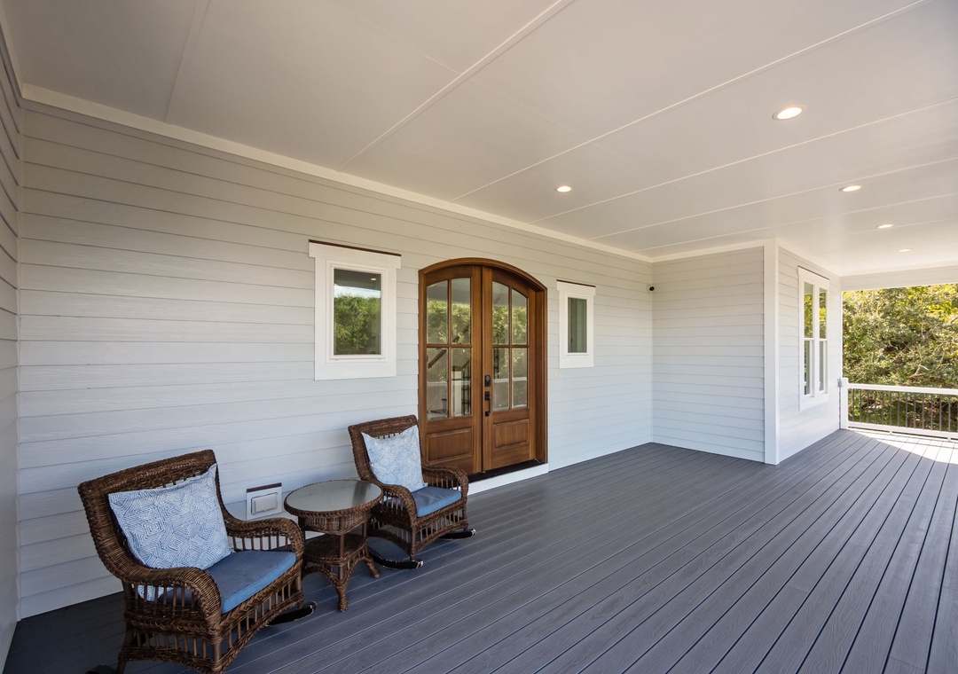 FRONT DOOR/ PORCH