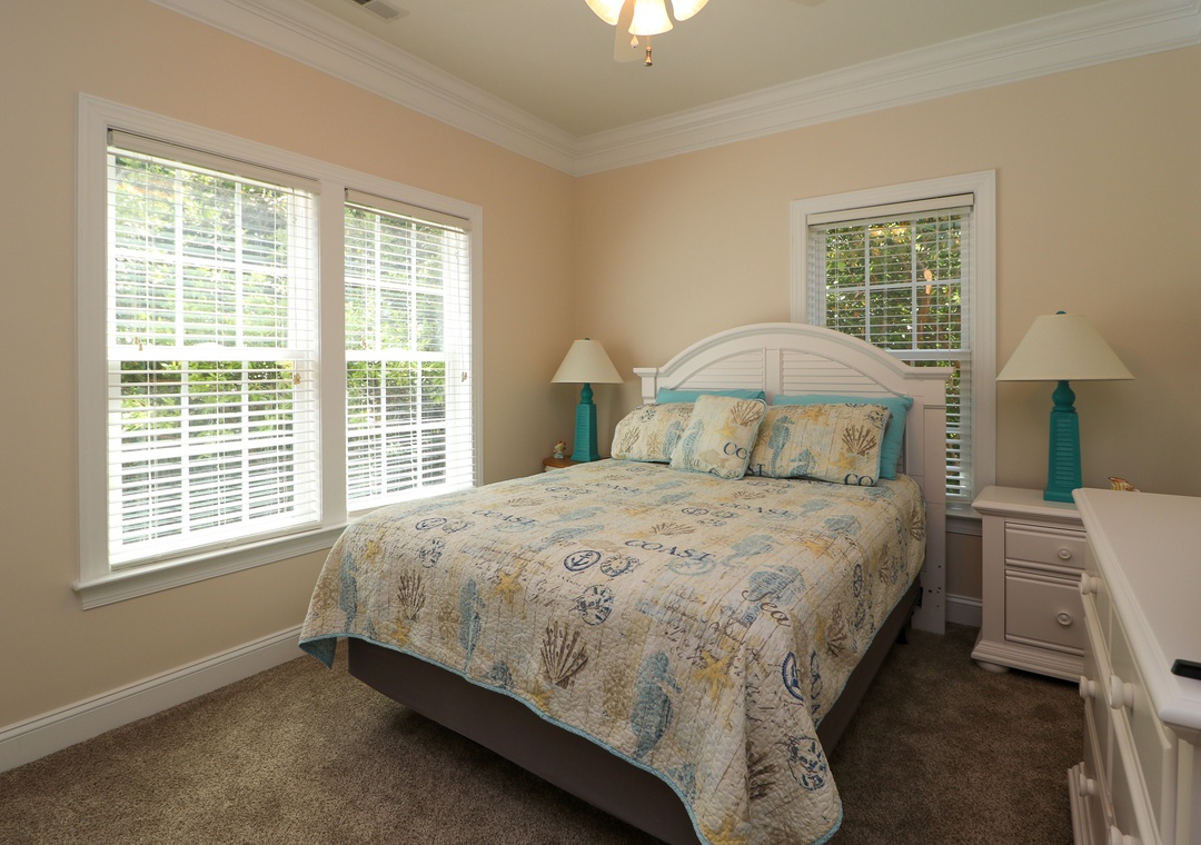Queen Bedroom