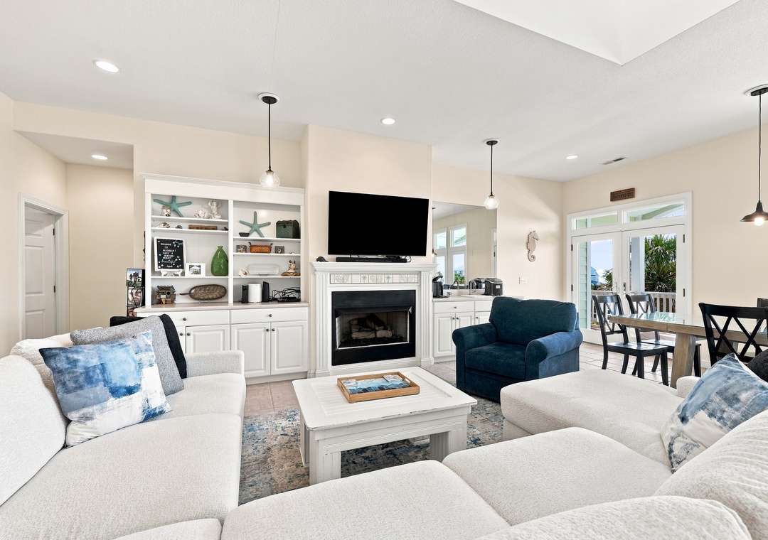 Sea Dream | Top Level Living Area