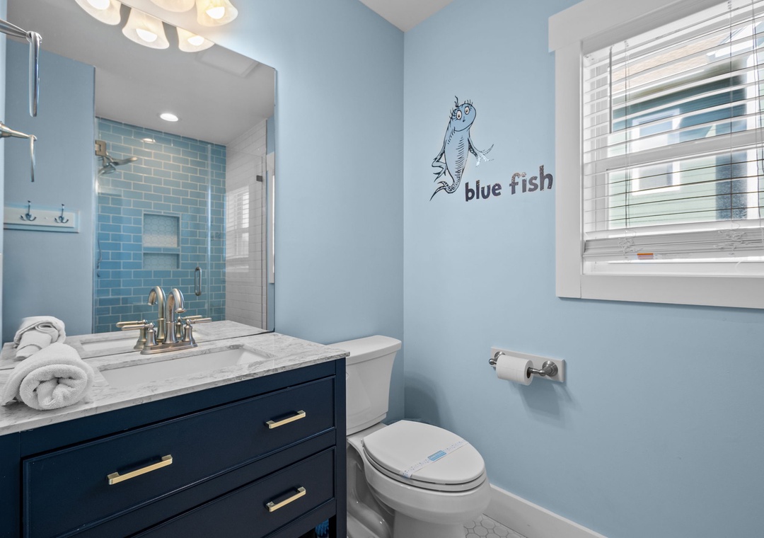 2nd Floor Hall Bath