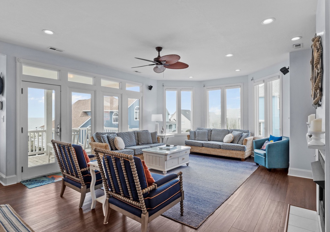 Living room 3