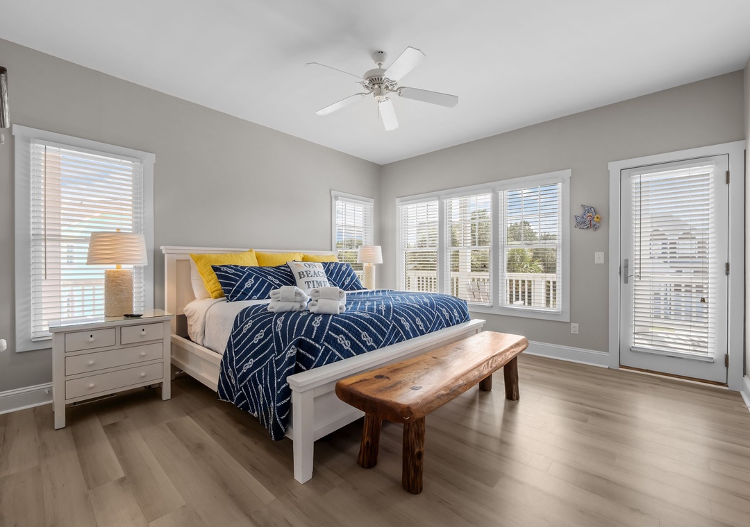 Mid-Floor King Suite