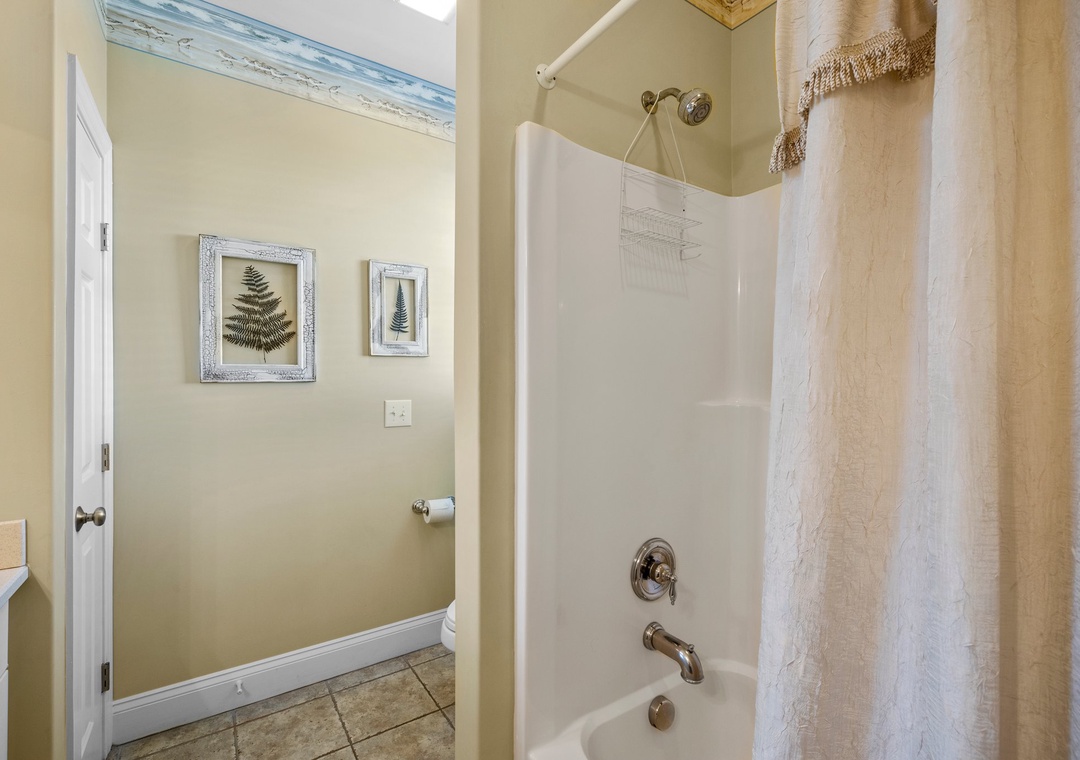2 Attached bathroom