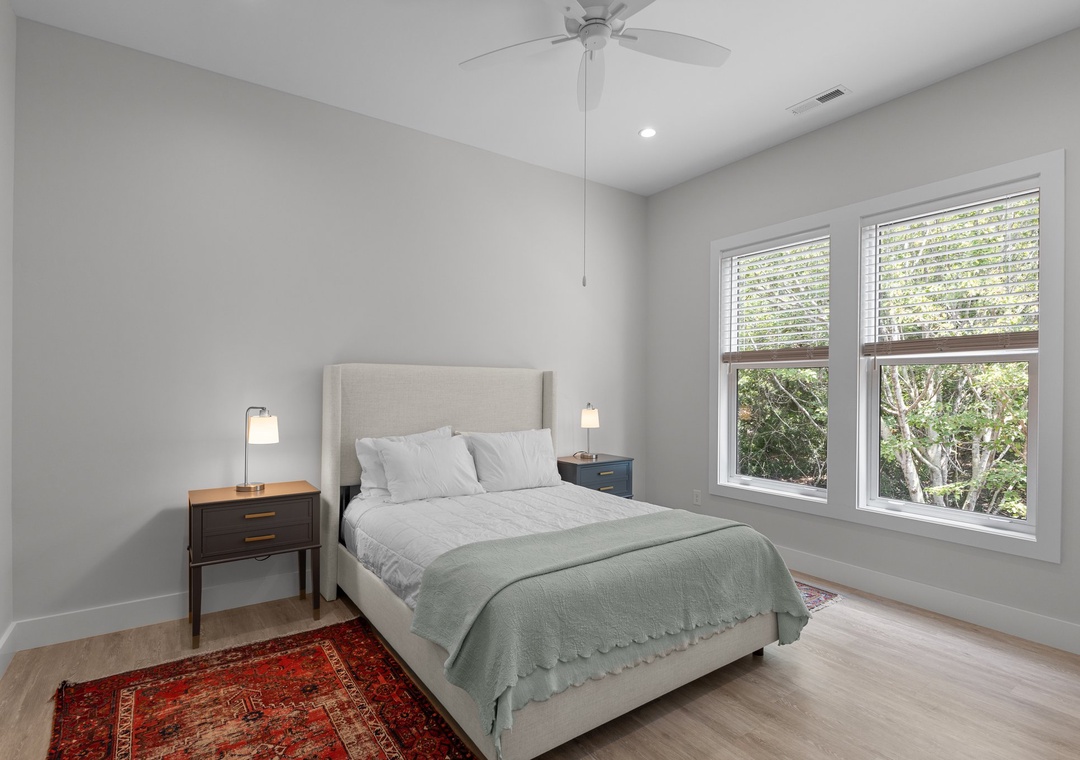 Queen Bedroom