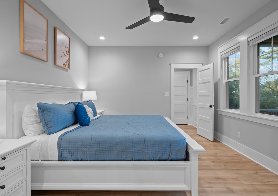 2nd Floor King Bedroom
