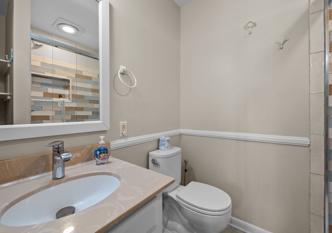 Bunk Room Bathroom